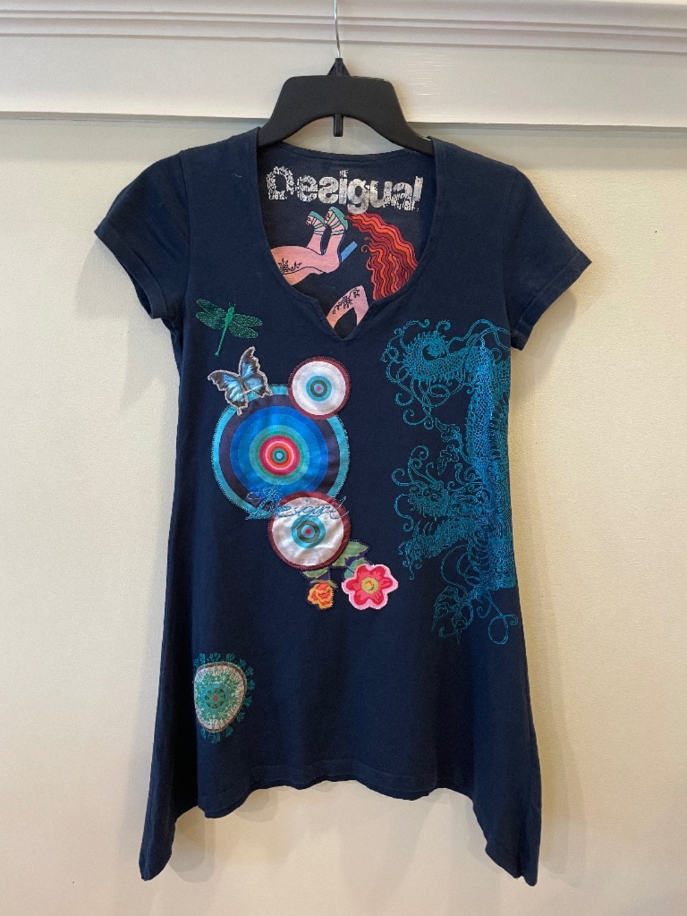 Desigual Embroidered Applique V-Neck Pointed Hanky Hem Top XS